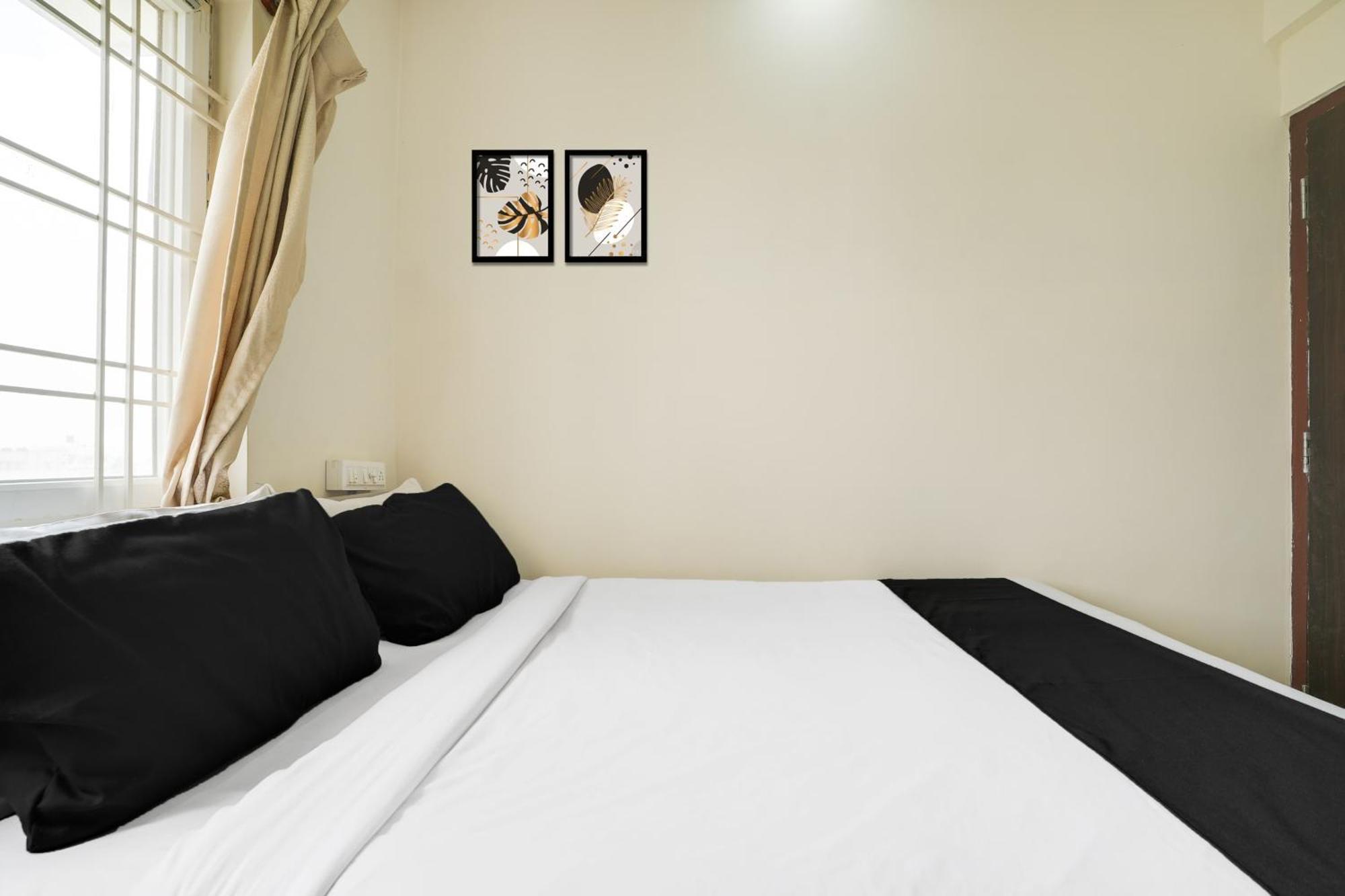 Super Hotel O Bangalore Near Reva Circle Formerly Cka Boarding Yelahanka Bagian luar foto