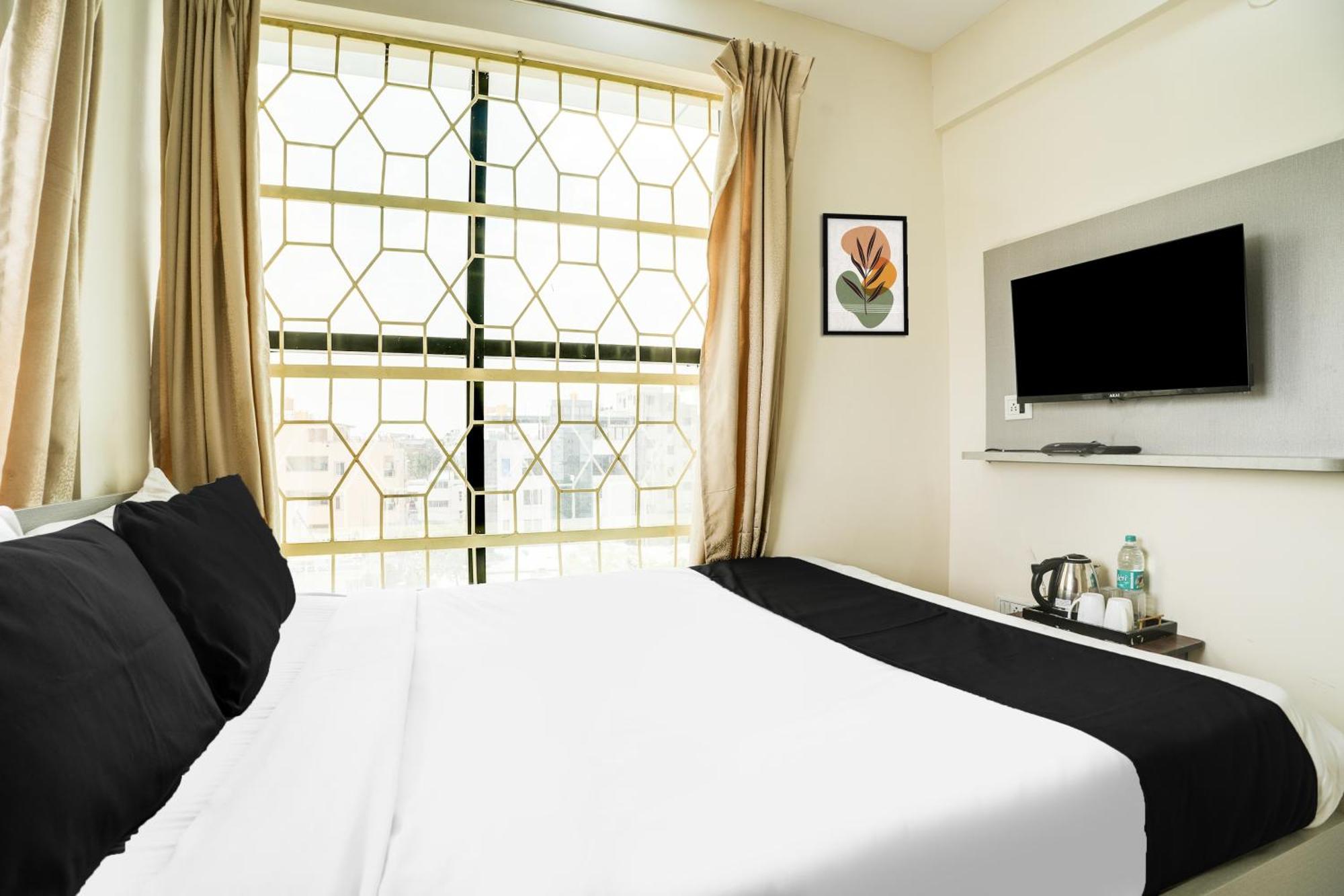 Super Hotel O Bangalore Near Reva Circle Formerly Cka Boarding Yelahanka Bagian luar foto