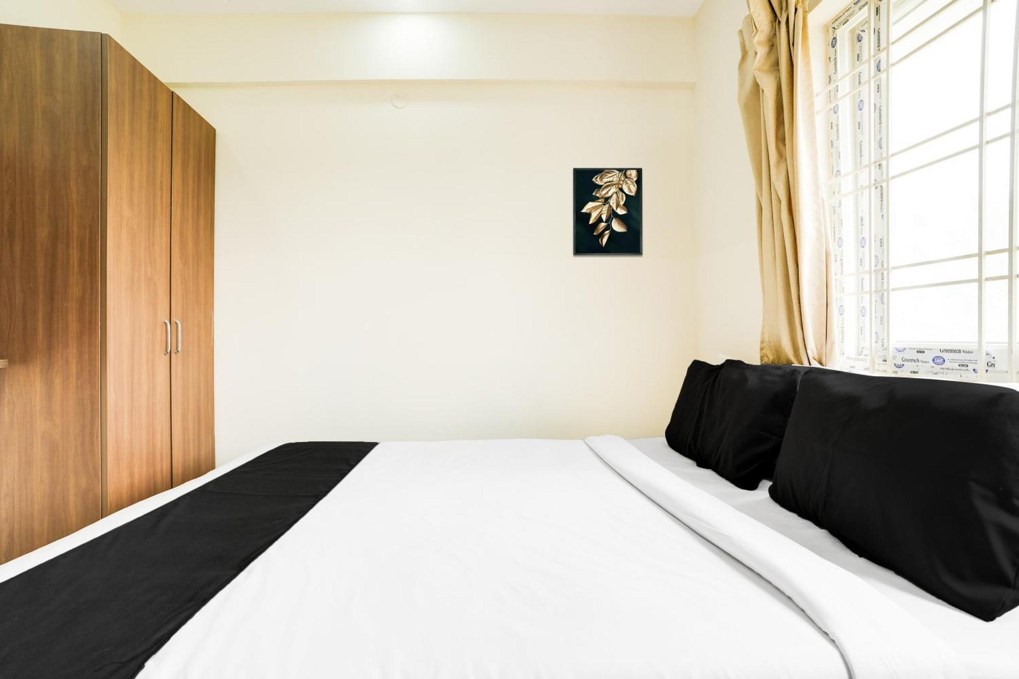 Super Hotel O Bangalore Near Reva Circle Formerly Cka Boarding Yelahanka Bagian luar foto